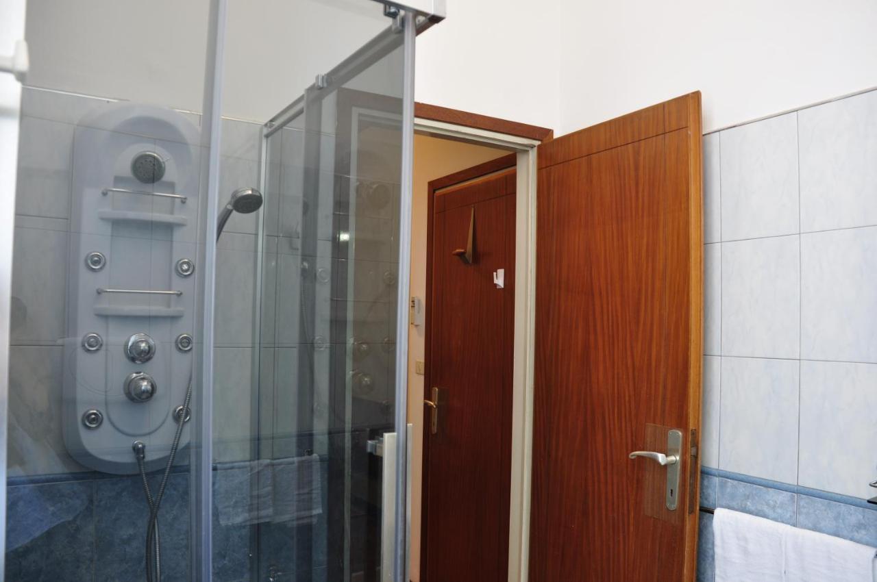 Casa Maderno Hotel Toscolano Maderno Ngoại thất bức ảnh